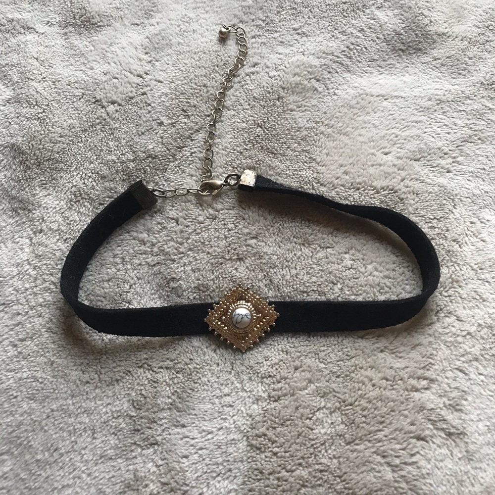 Boho gold stone choker